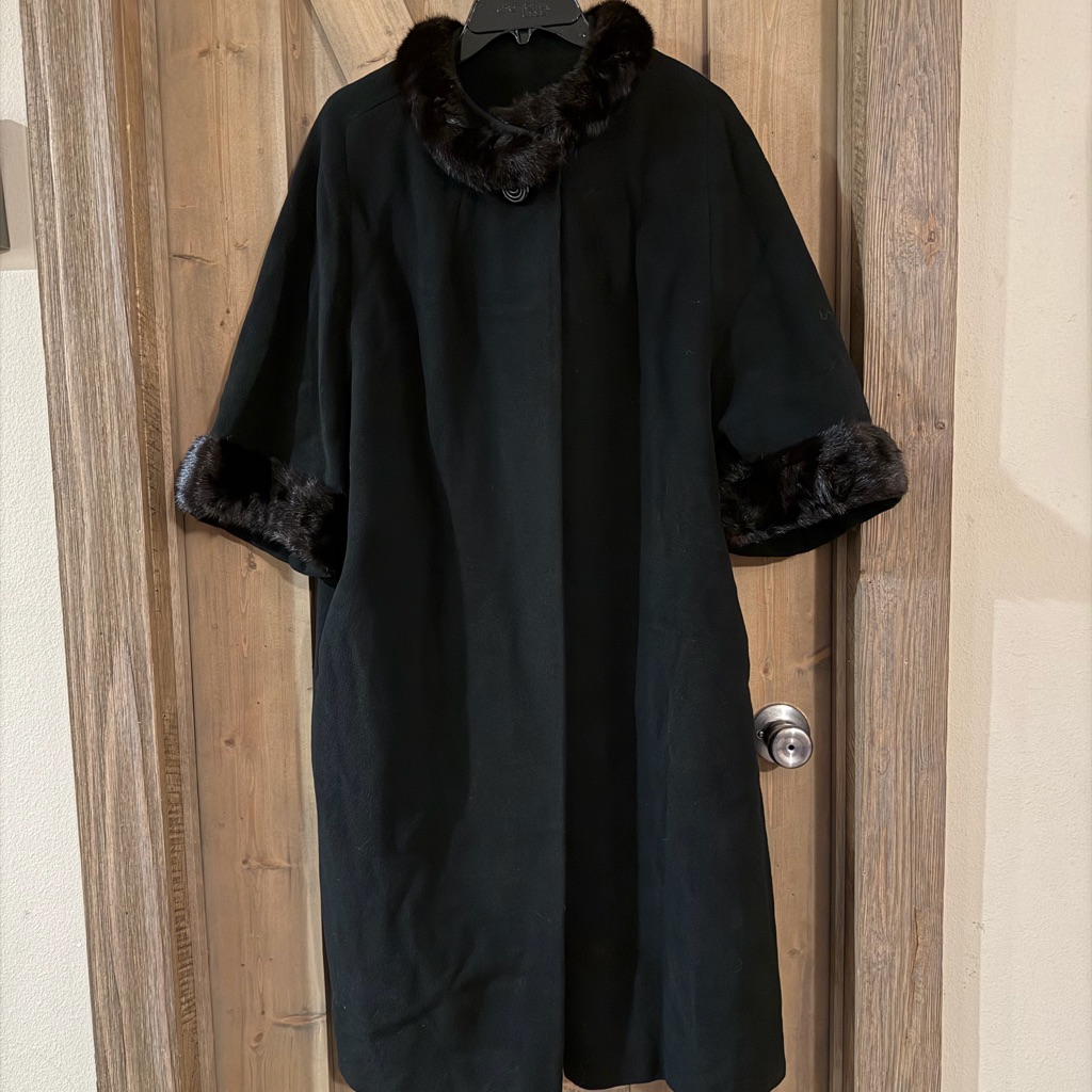 Vintage 50's/60's Black Cashmere Cape Luxurious Fur Collar & Cuffs Union Made